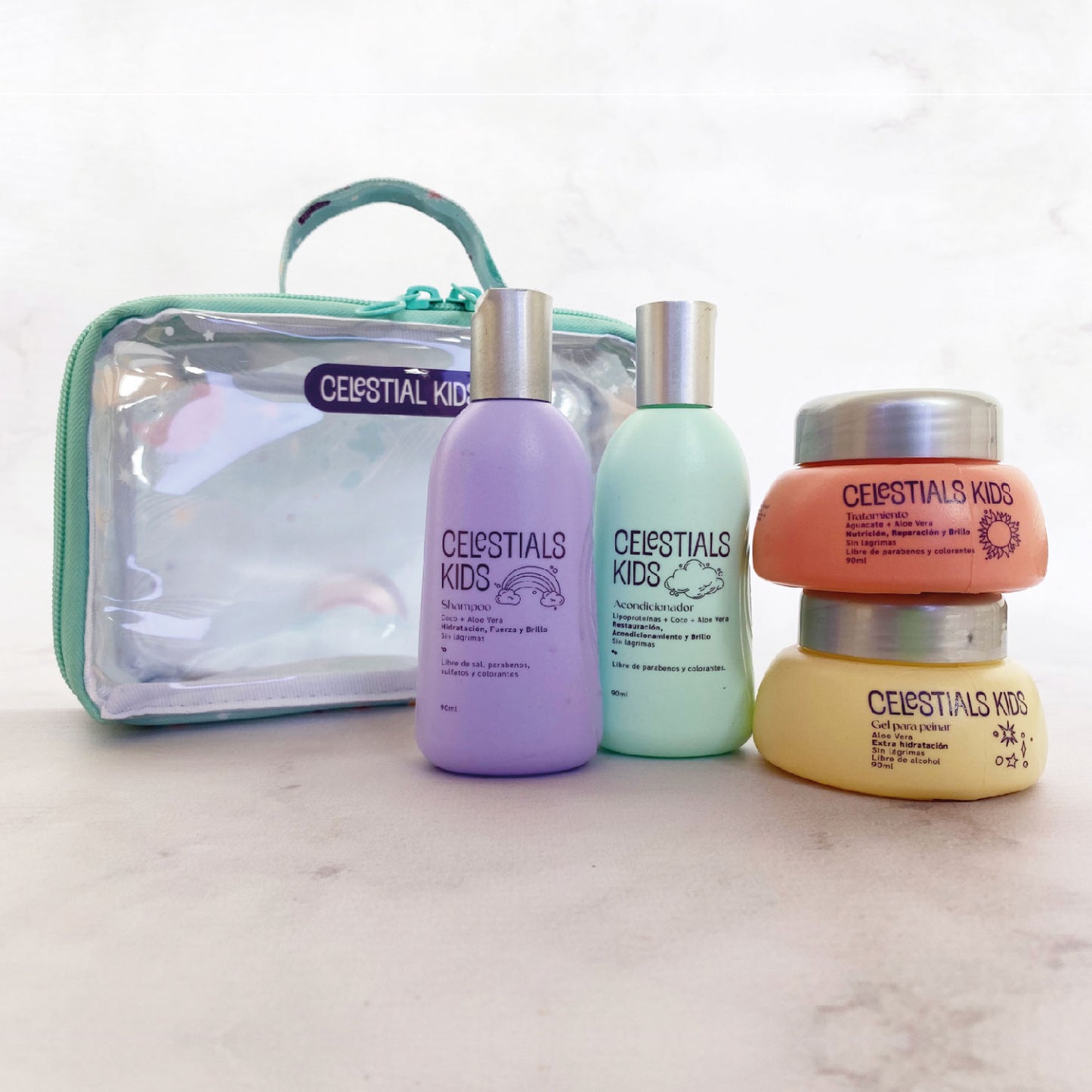 1 Shampoo Celestial Kids 90ml. 1 Acondicionador Celestial Kids 90ml. 1 Tratamiento Celestial Kids 90ml. 1 Gel Celestial Kids 90ml. 1 Estuche viajero