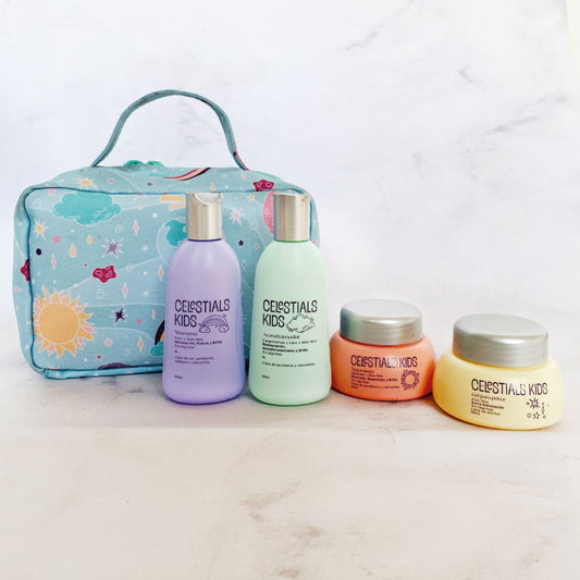 1 Shampoo Celestial Kids 90ml. 1 Acondicionador Celestial Kids 90ml. 1 Tratamiento Celestial Kids 90ml. 1 Gel Celestial Kids 90ml. 1 Estuche viajero